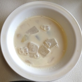 白だしで作る豆乳スープ